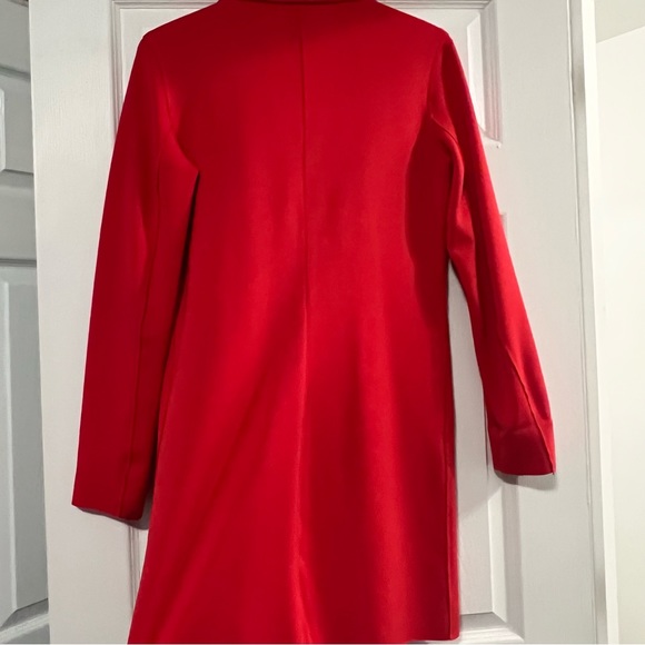 Red Coat - Picture 3 of 6